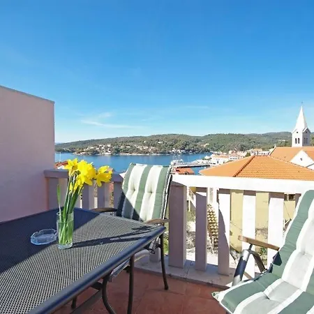 Rose Apartment Sumartin